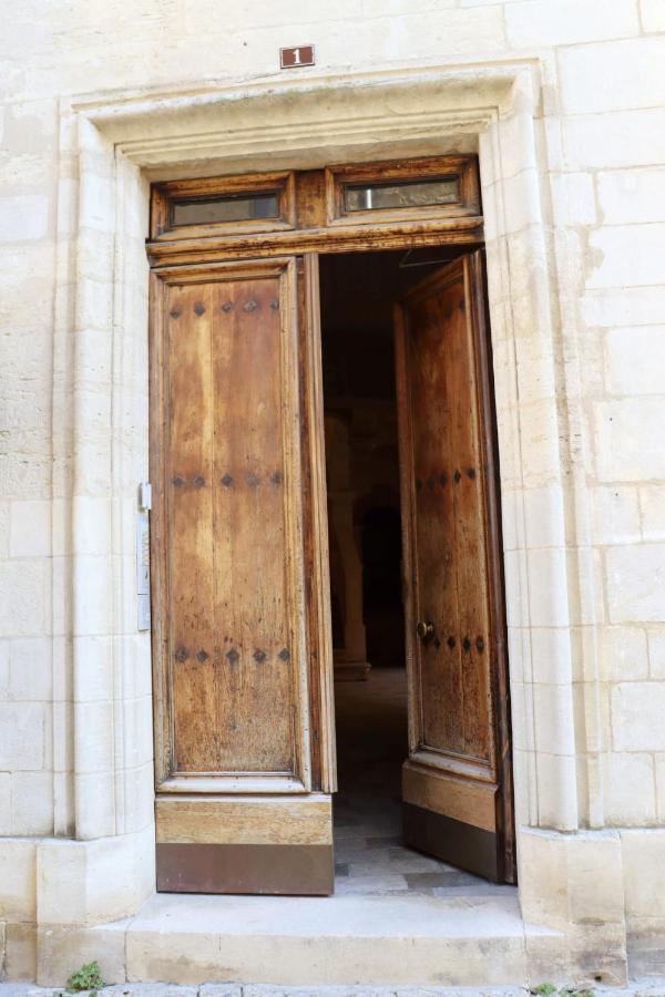 Uzes, Au Coeur Du Centre Medieval La Boussole D'Uzes, Appartement De Caractere Du XVII -Eme Siecle Dış mekan fotoğraf